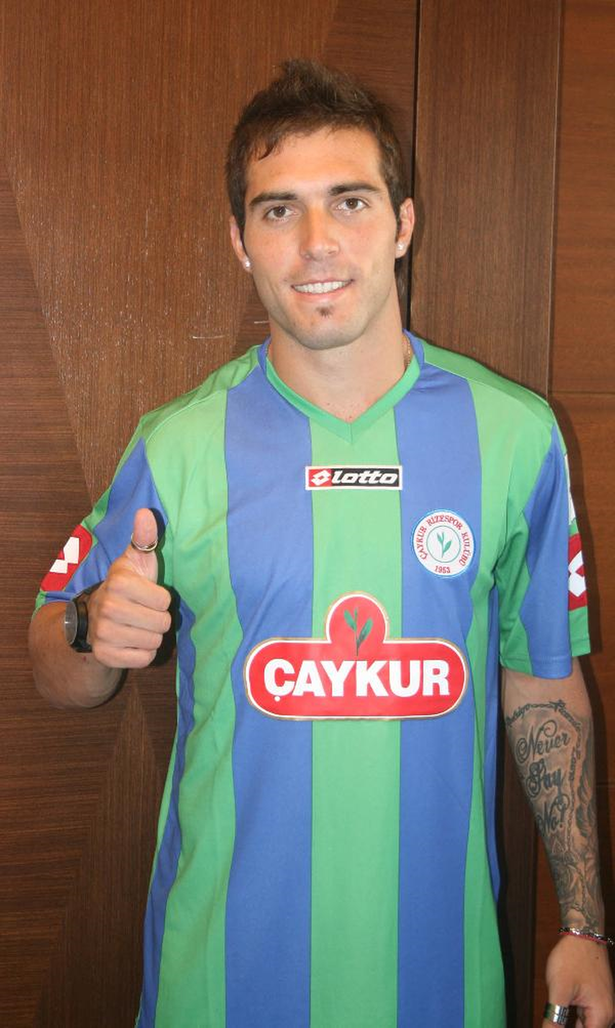 Çaykur Rizespor\'a Arjantinli Santrfor