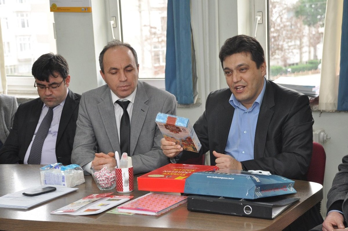 Gönen Belediyesi Eğitime Desteğini Sürdürüyor