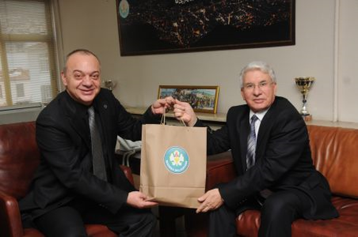 Akarsu\'dan Veda Ziyareti