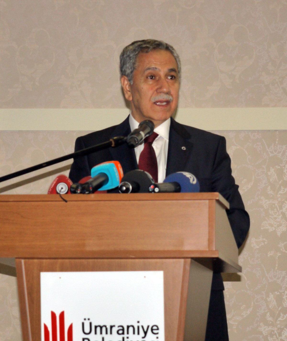 Arınç: Müdahil Olmam Gerekir
