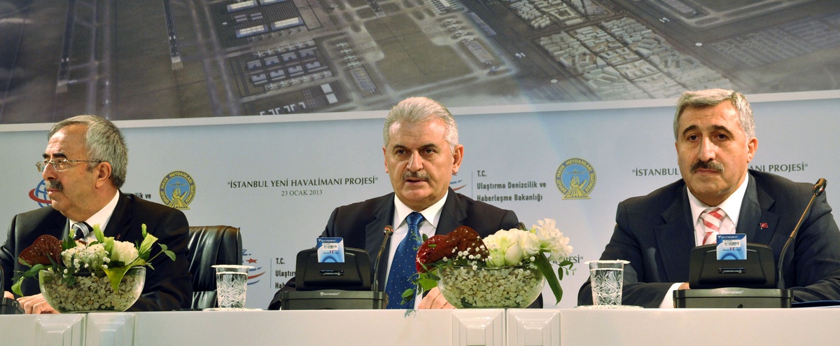 Bakan Yıldırım : Yolcu Kapasitesi Bakımında Dünyanın En Büyük Havalimanı Olacak