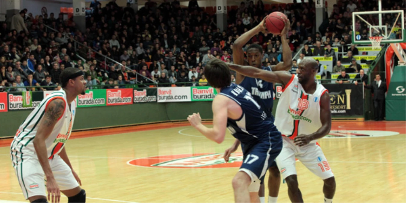 Banvit-Triumph Lyubertsy: 86-79