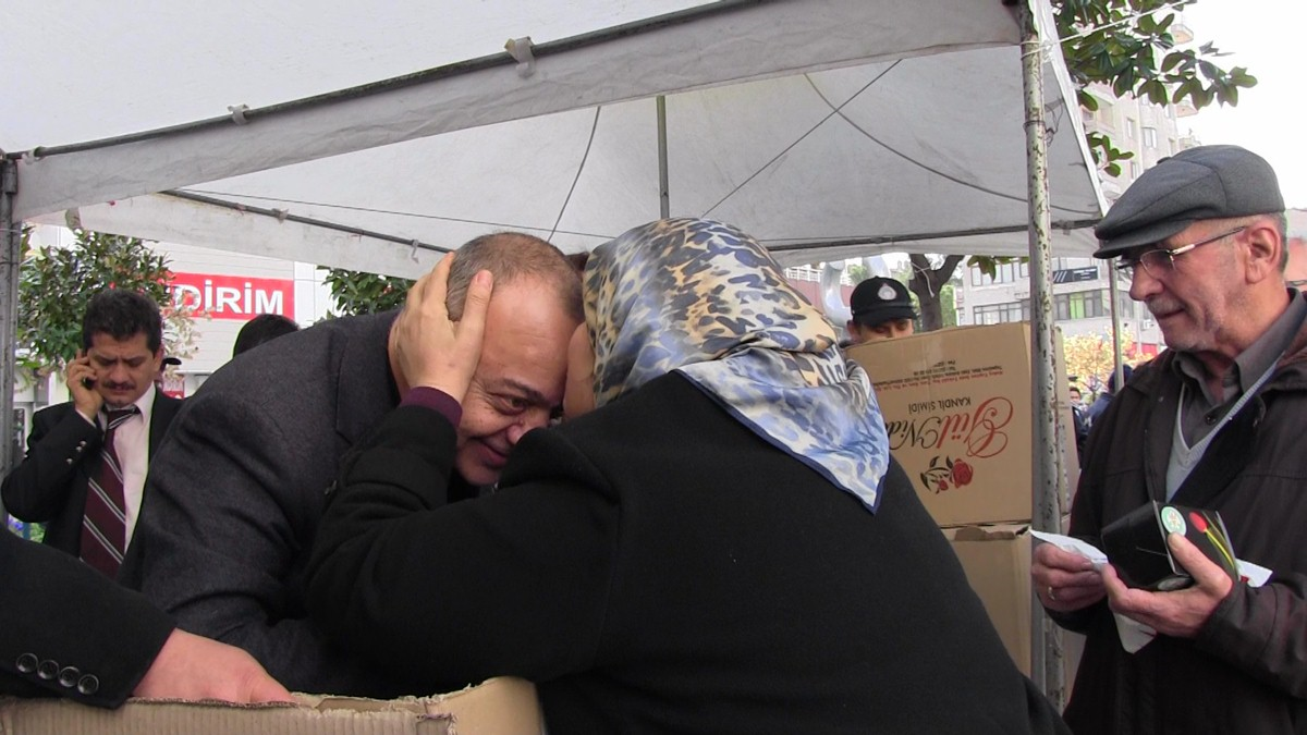 Başkan Ergün, Kandil Simidi Dağıttı