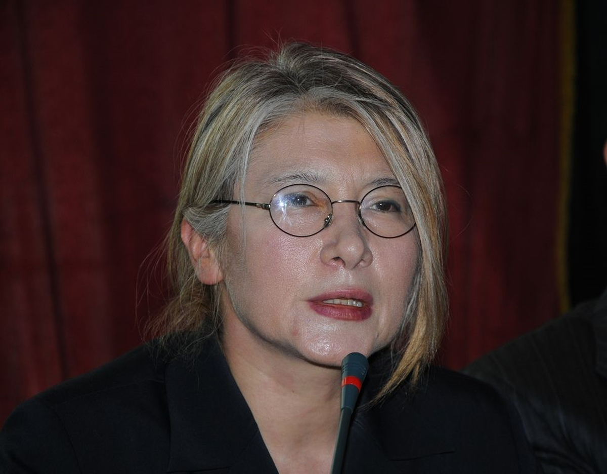 Chp\'li Tarhan: Daha Açık,net Bir Düzenleme İçin Önergemiz Var