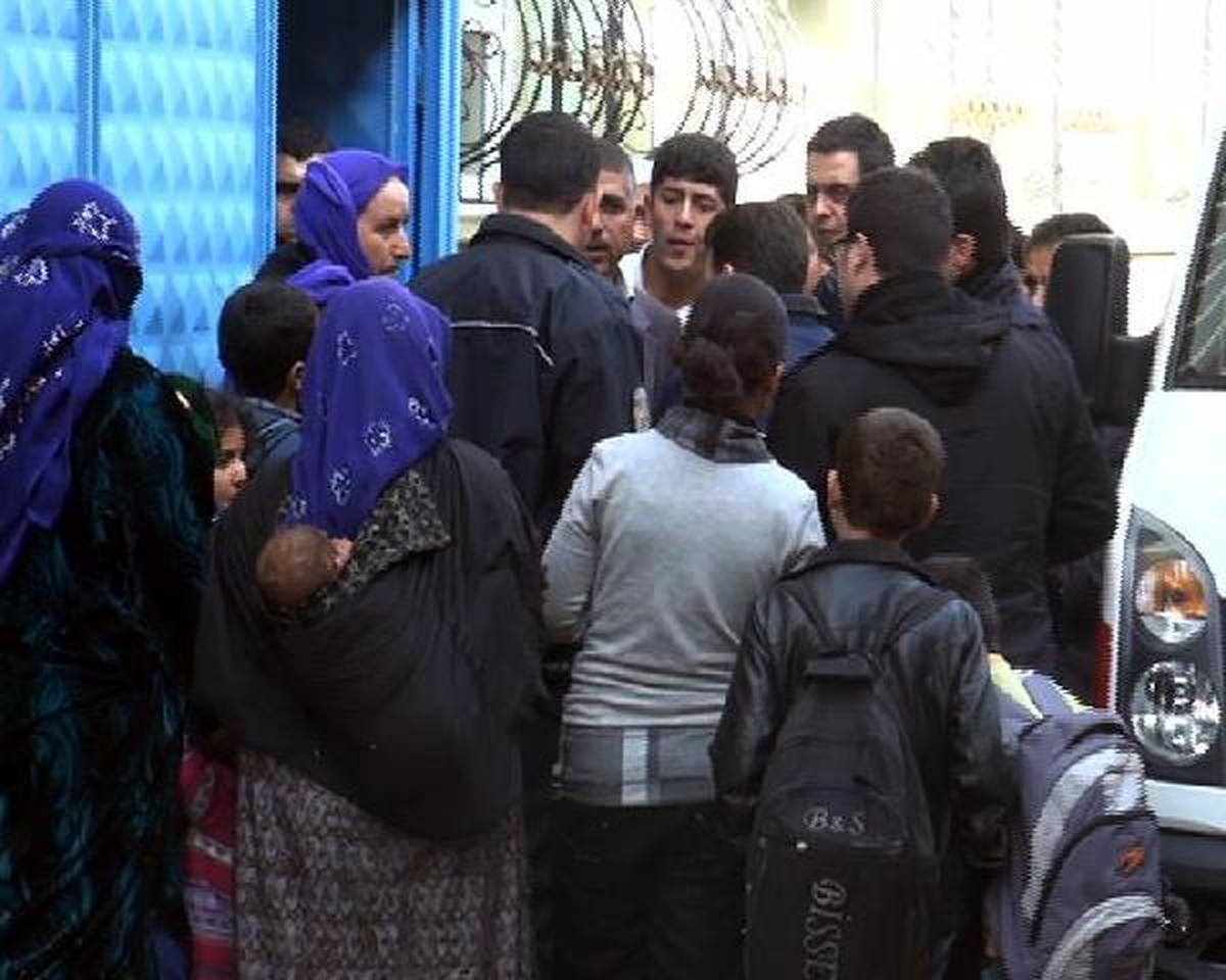 Eşi Başka Kente Çalışmaya Giden Kadın İntihar Etti