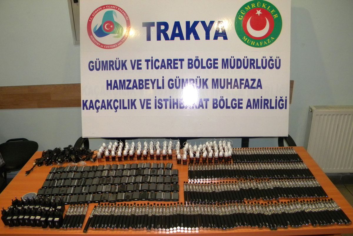 Gümrük\'te \'Elektronik Sigara\' Operasyonu