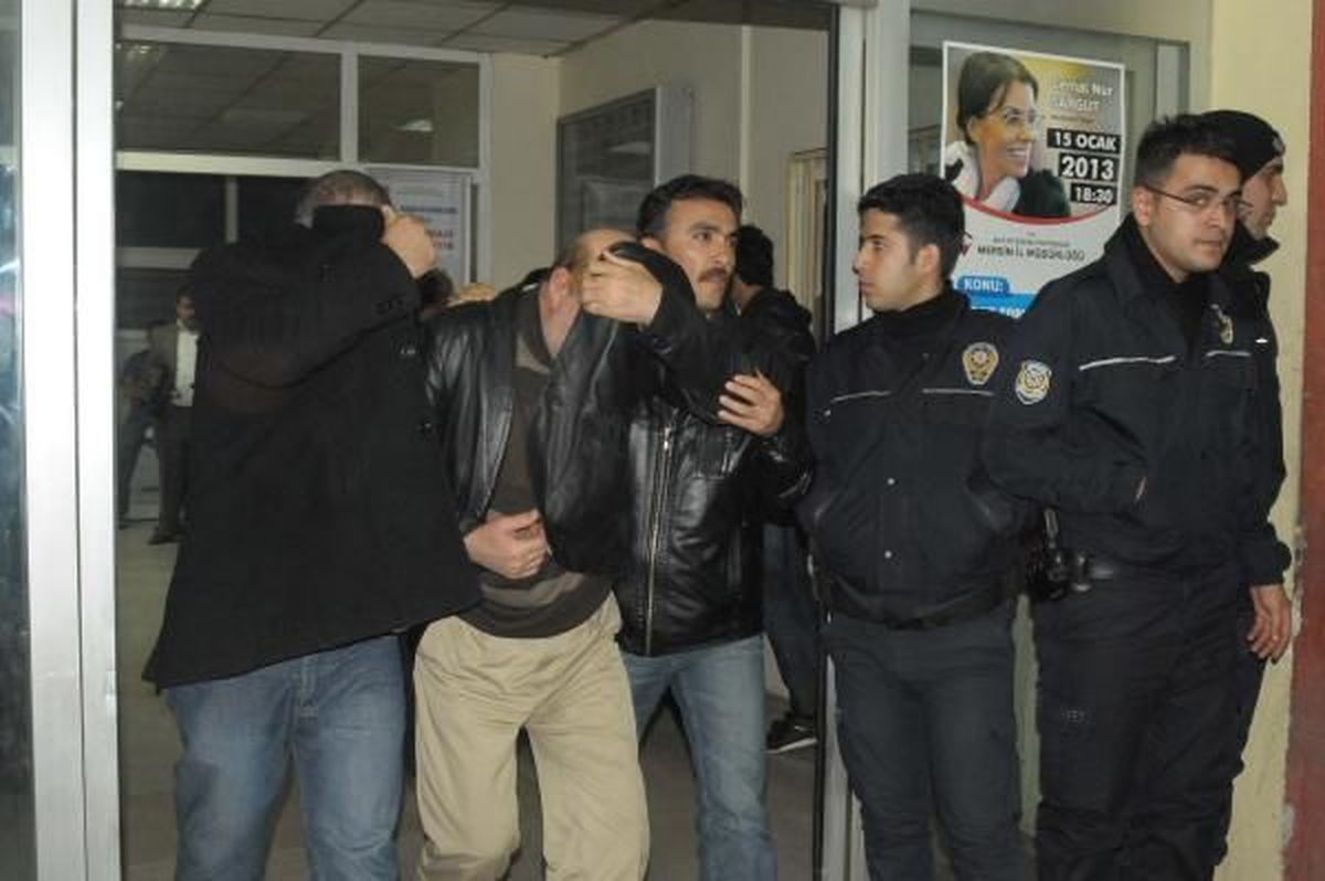 Mersin\'de Tefeci Operasyonu: 24 Gözaltı