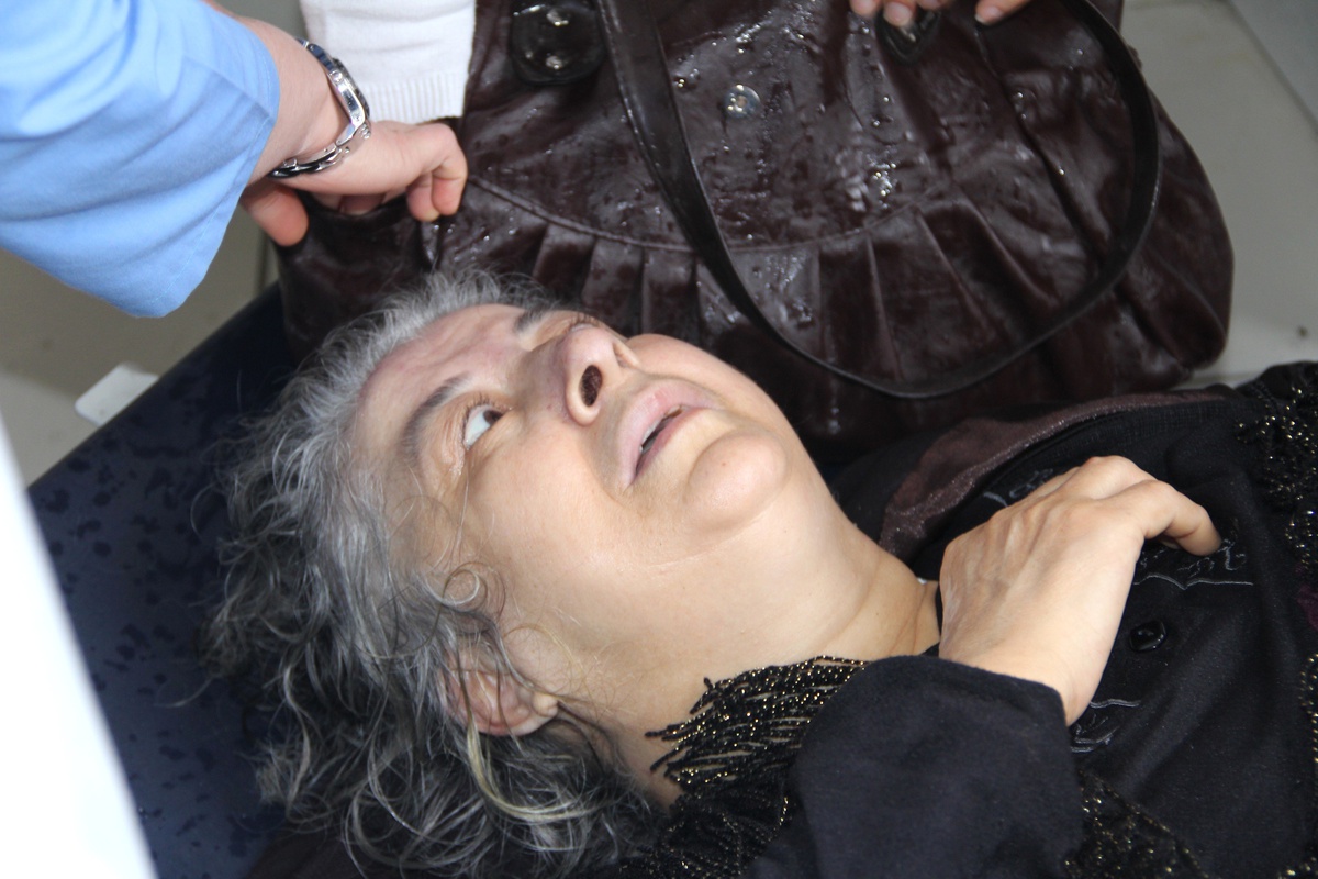 Otomobilin Çarptığı Kadın Yaralandı