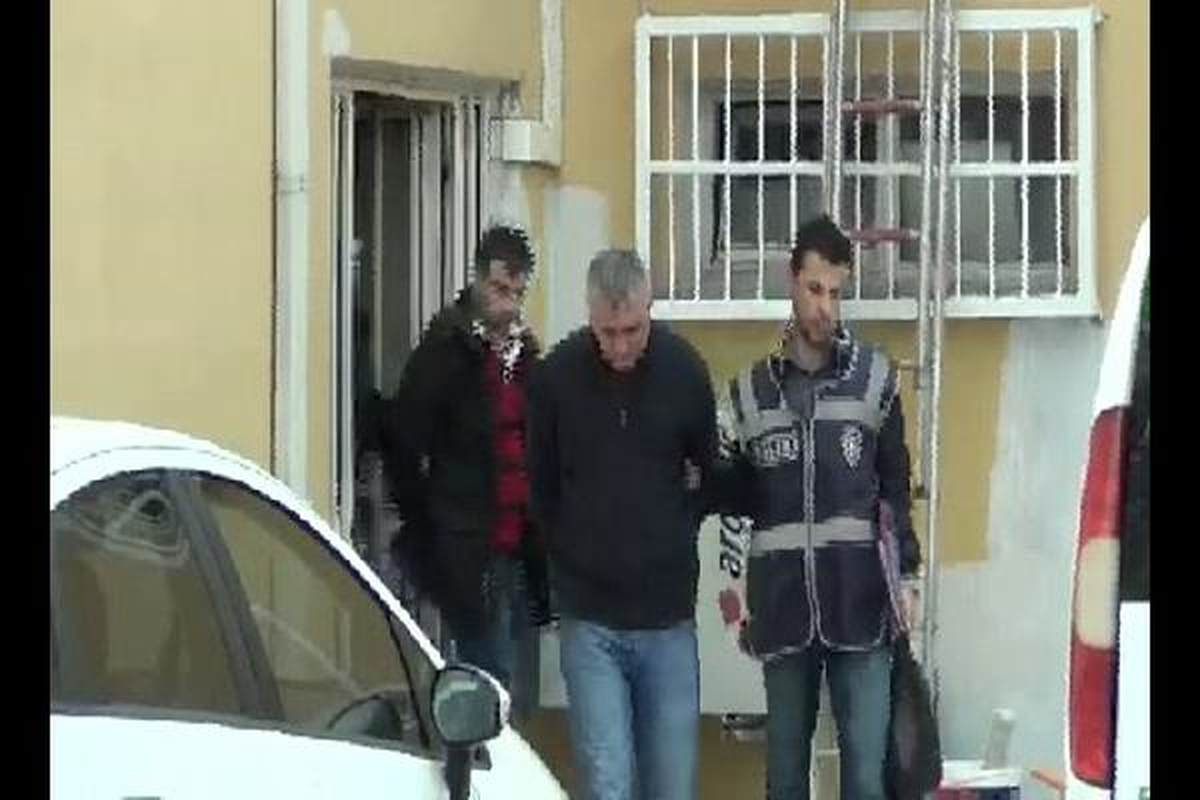 Sahte Altın Bozdurmaktan Yakalandılar