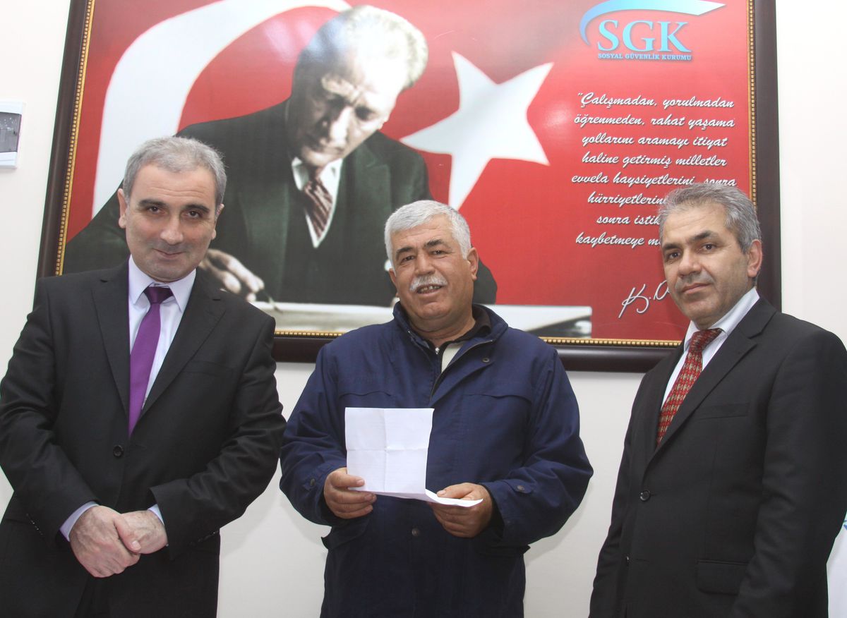 Saruhanlı\'da Emeklilik İşlemleri Çabuklaştırılıyor