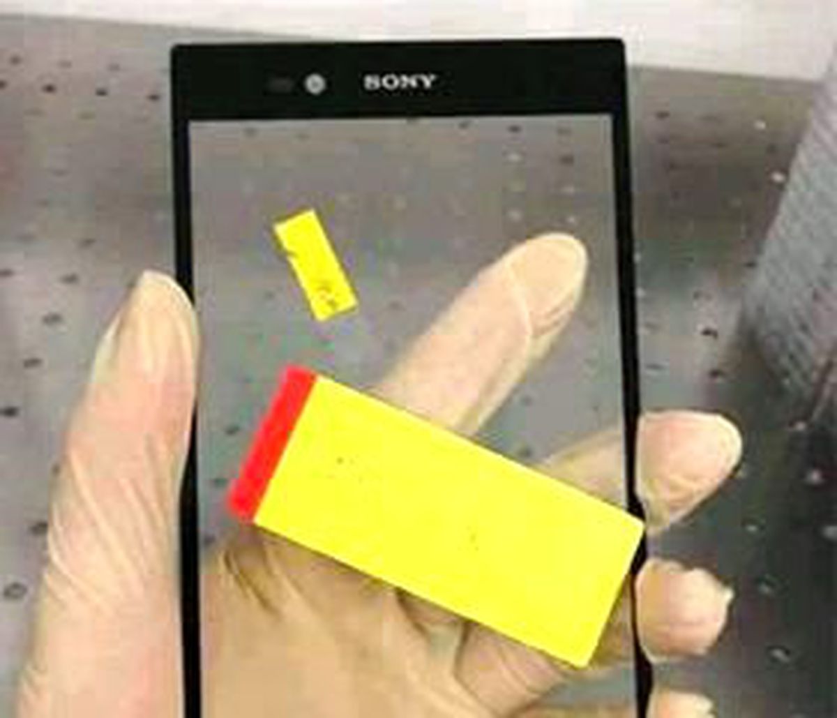 Sony Dev Ekranlı Xperia mı Hazırlıyor?
