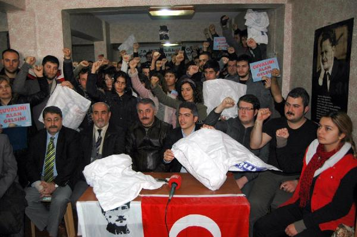 Tgb Başkanı Yücel: NATO Askerlerine Çuval Geçirdik