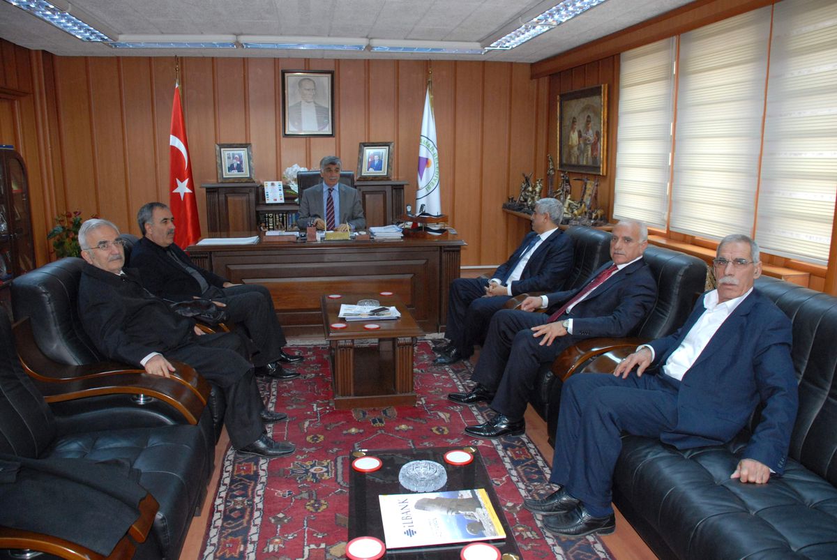 Adıyamanlılar Vakfından Büyükaslan'a Ziyaret