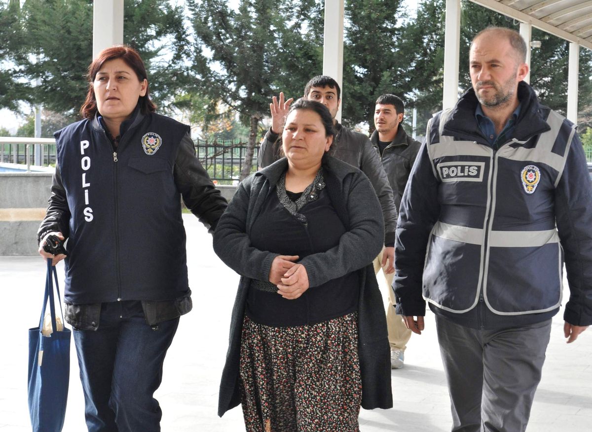 Antalya\'da 96 Paket Kokain Ele Geçirildi