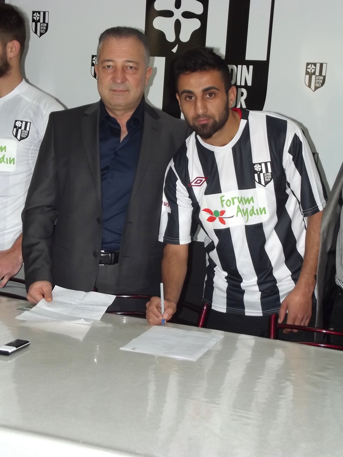 Aydınspor 1923\'te Seçkin ve Gökhan İmzayı Attı