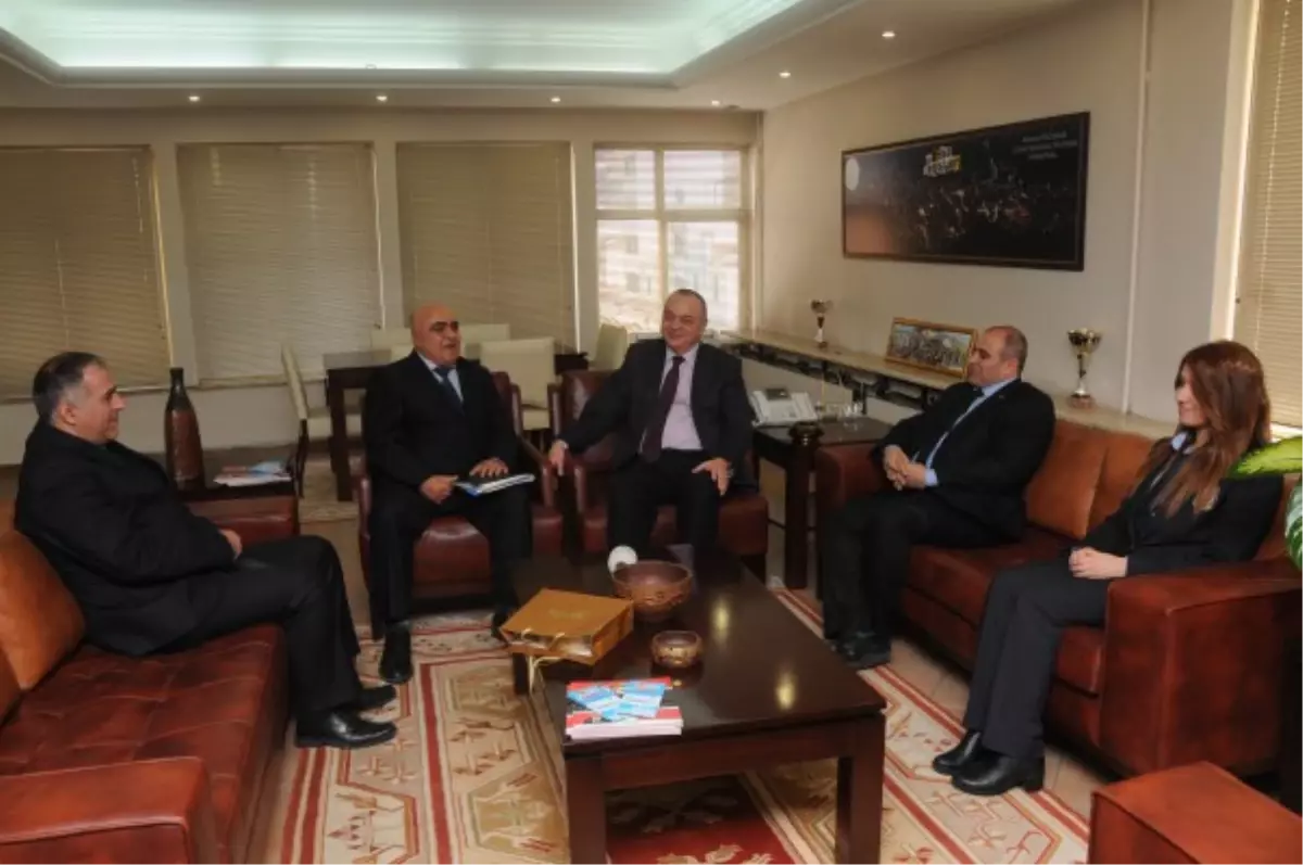 Başkan Ergün Denizbank Müdürlerini Ağırladı