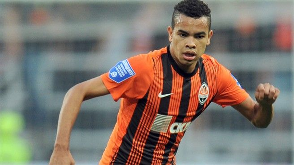 Beşiktaş Dentinho\'yu Borsaya Bildirdi