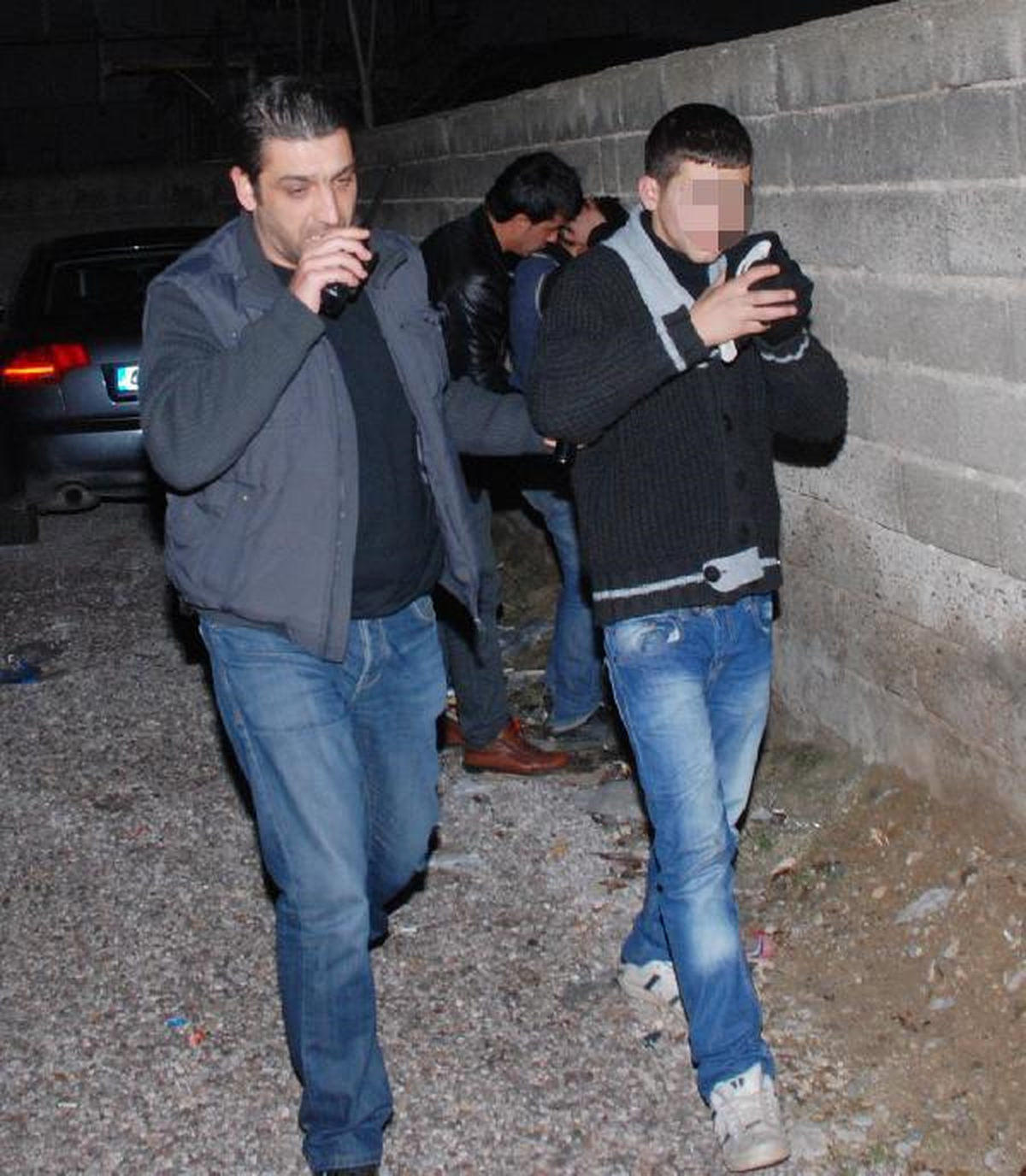 Çaldıkları Meyve Suyunu İçerken Yakalandılar
