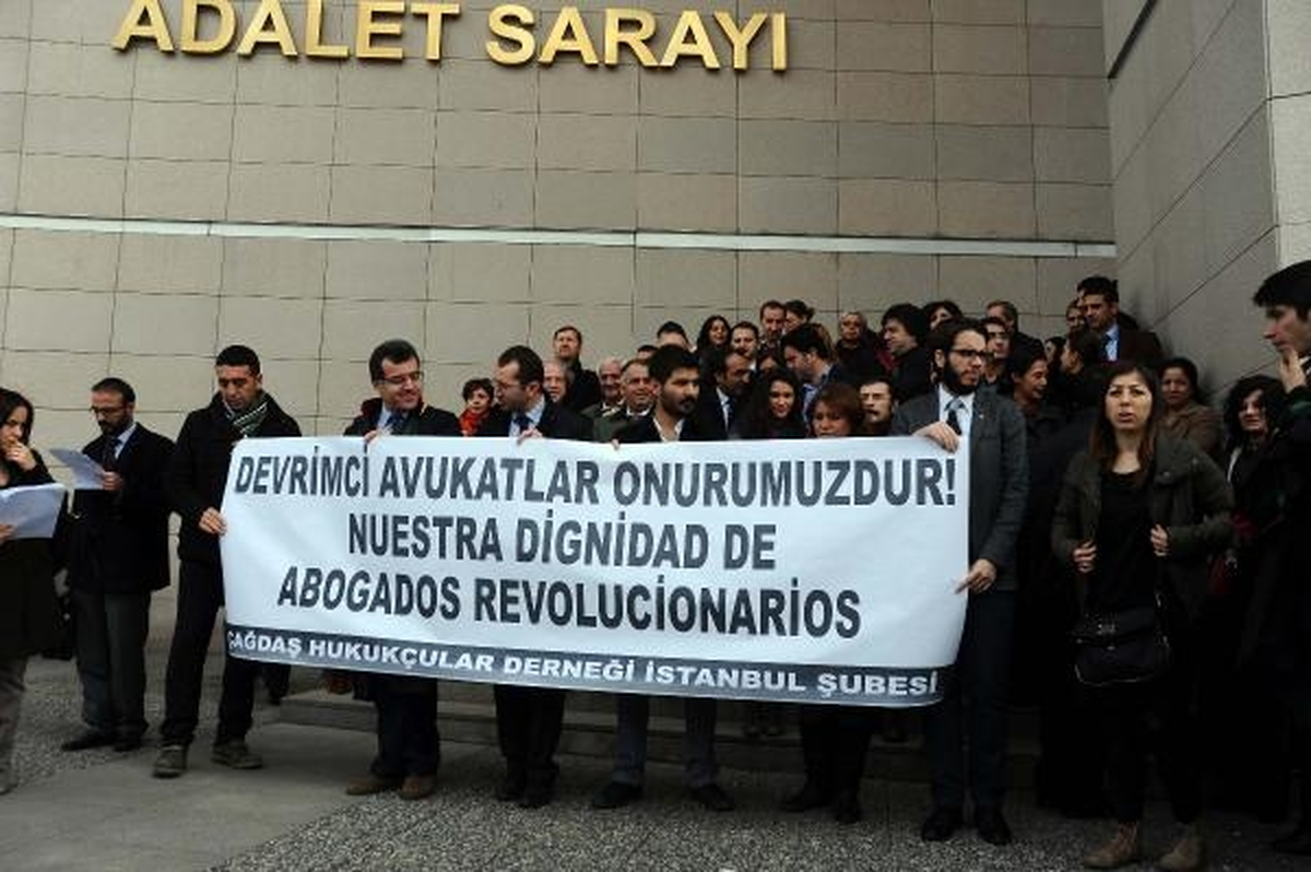 Çhd\'den "Tehlikedeki Avukatlar Günü" Açıklaması