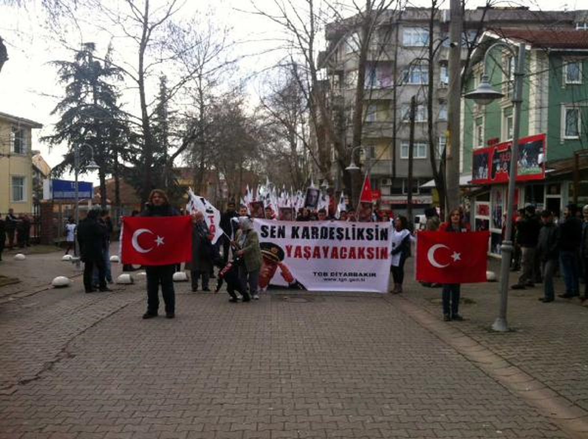 Gaffar Okkan, Mezarı Başında Anıldı