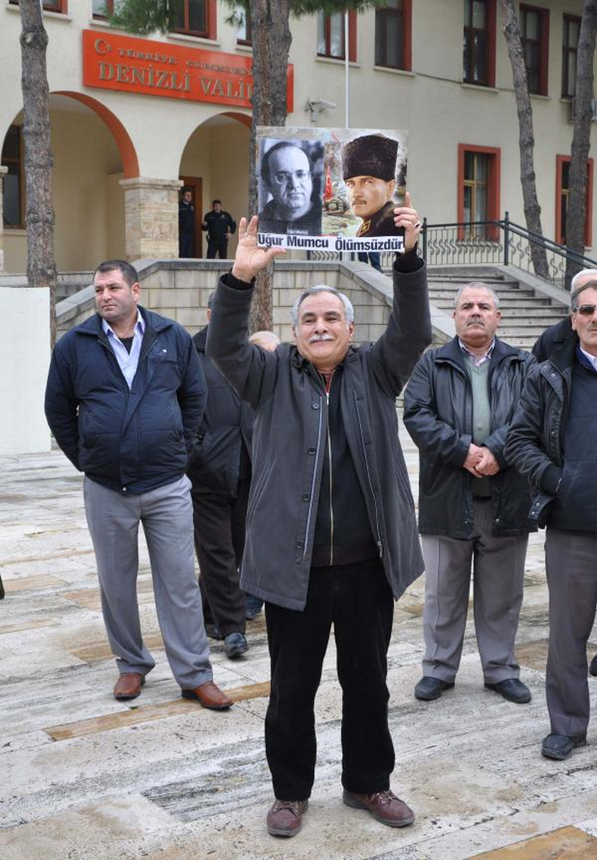 Gazeteci-Yazar Uğur Mumcu Anıldı