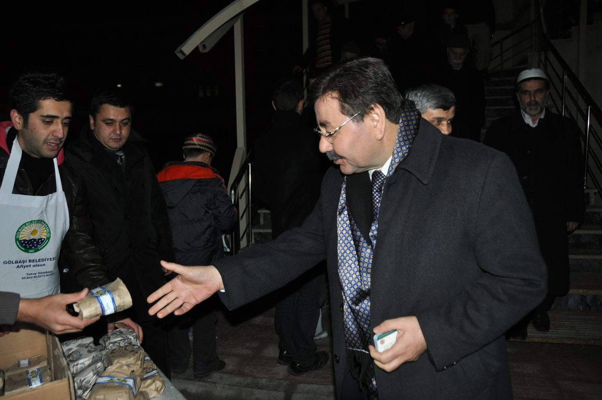 Gölbaşı\'nda Kandil Gecesi Kur\'an Kursu Açılışı