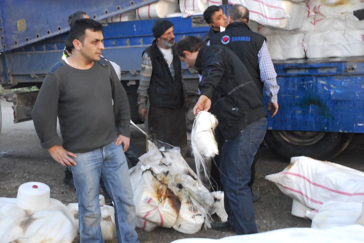 İp Yüklü Tır Yanmaktan Kurtuldu