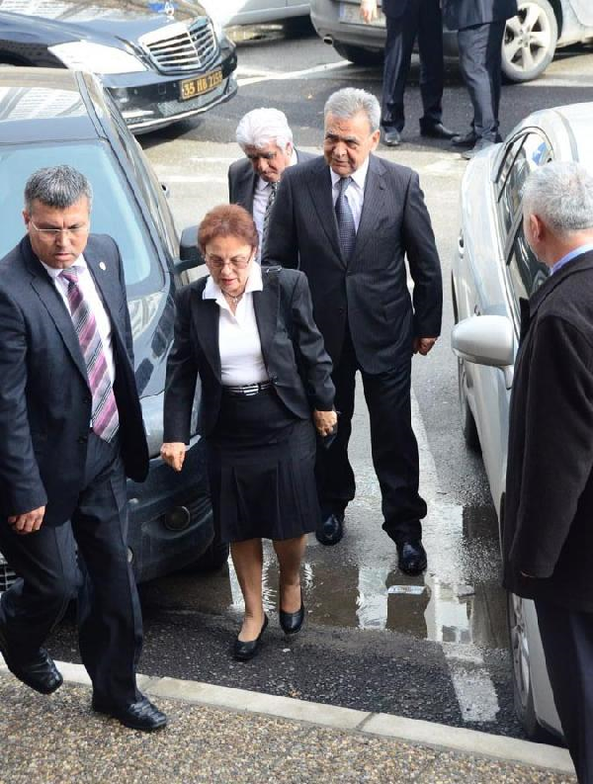 İzmir Büyükşehir\'de Yolsuzluk Davasının 4\'üncü Duruşması Başladı