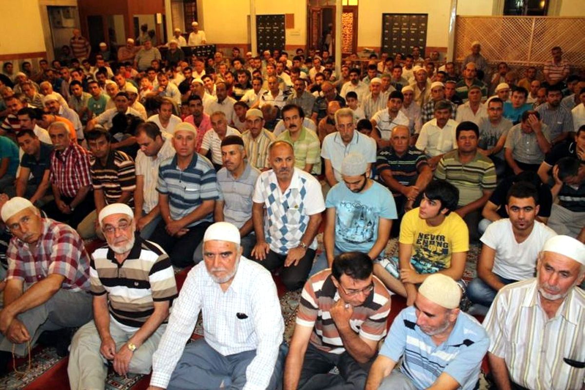 Mevlid Kandili Camileri Doldurdu