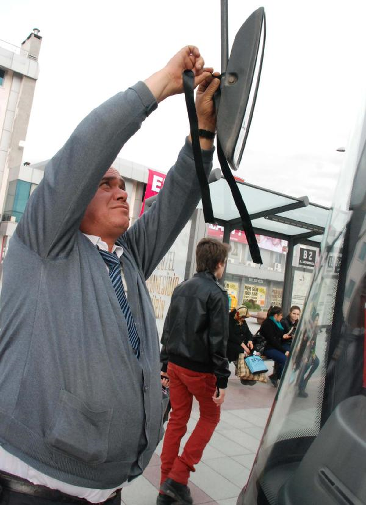 Otobüs Şoförü İntihar Etti