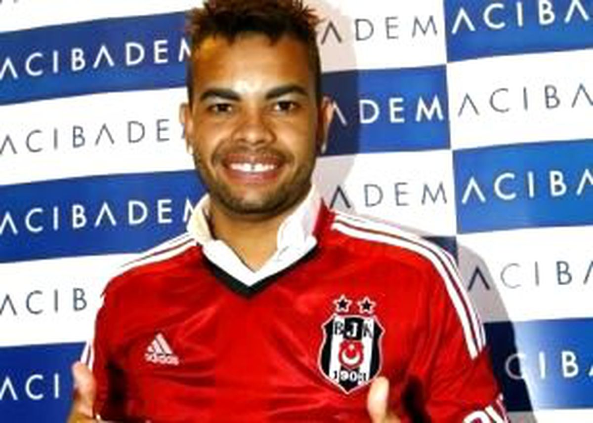 Dentinho\'nun Aklı Derbide