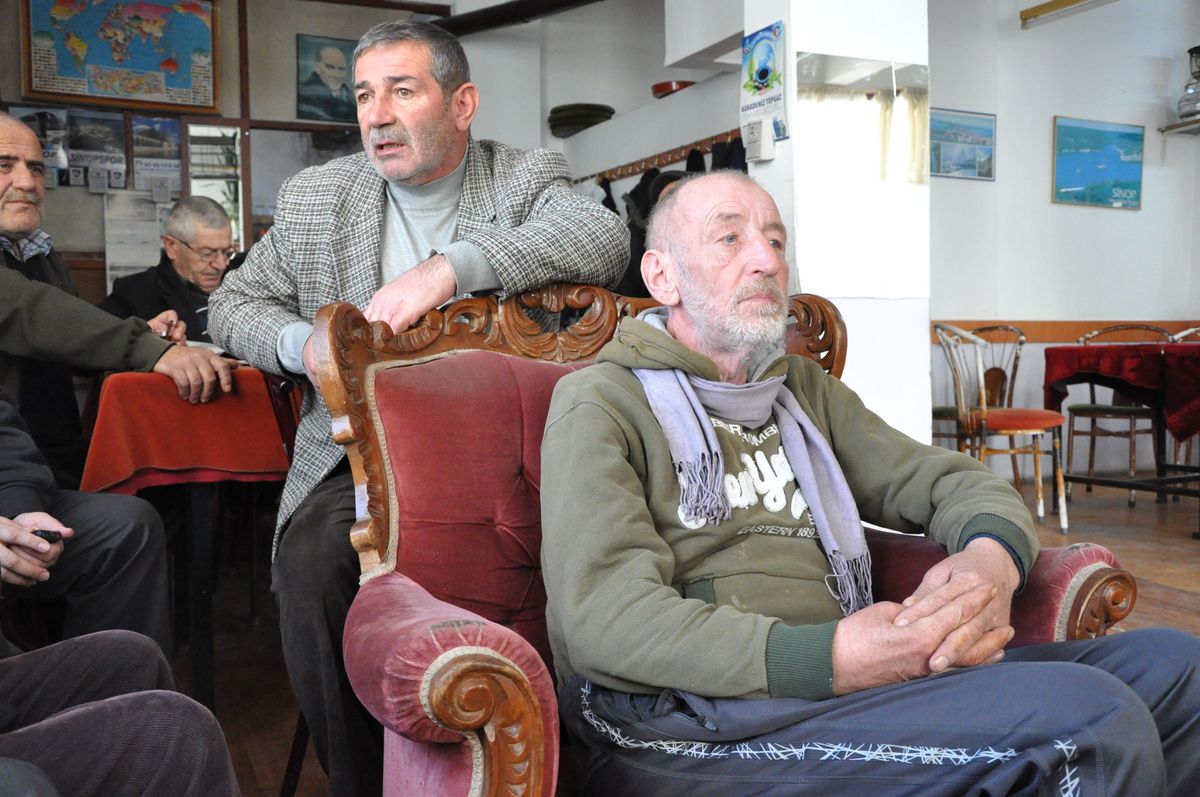 Sokakta Kalan Alman\'a Sinoplu Sahip Çıktı