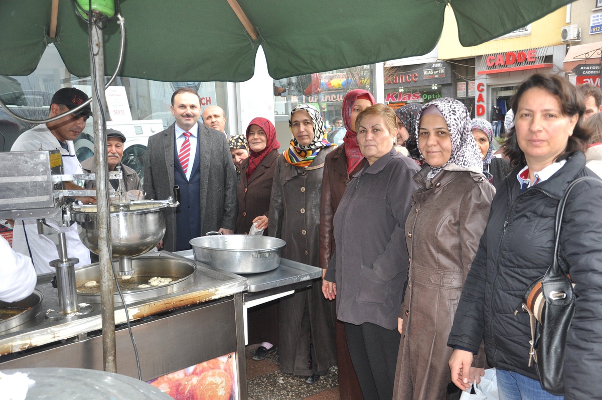 Soma AK Parti\'den Mevlid Kandili Hayrı