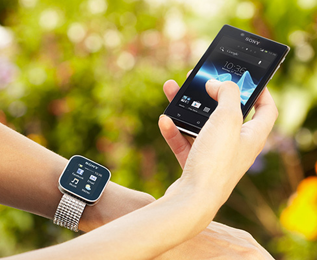 Sony SmartWatch Simdi Turkiye\'de!