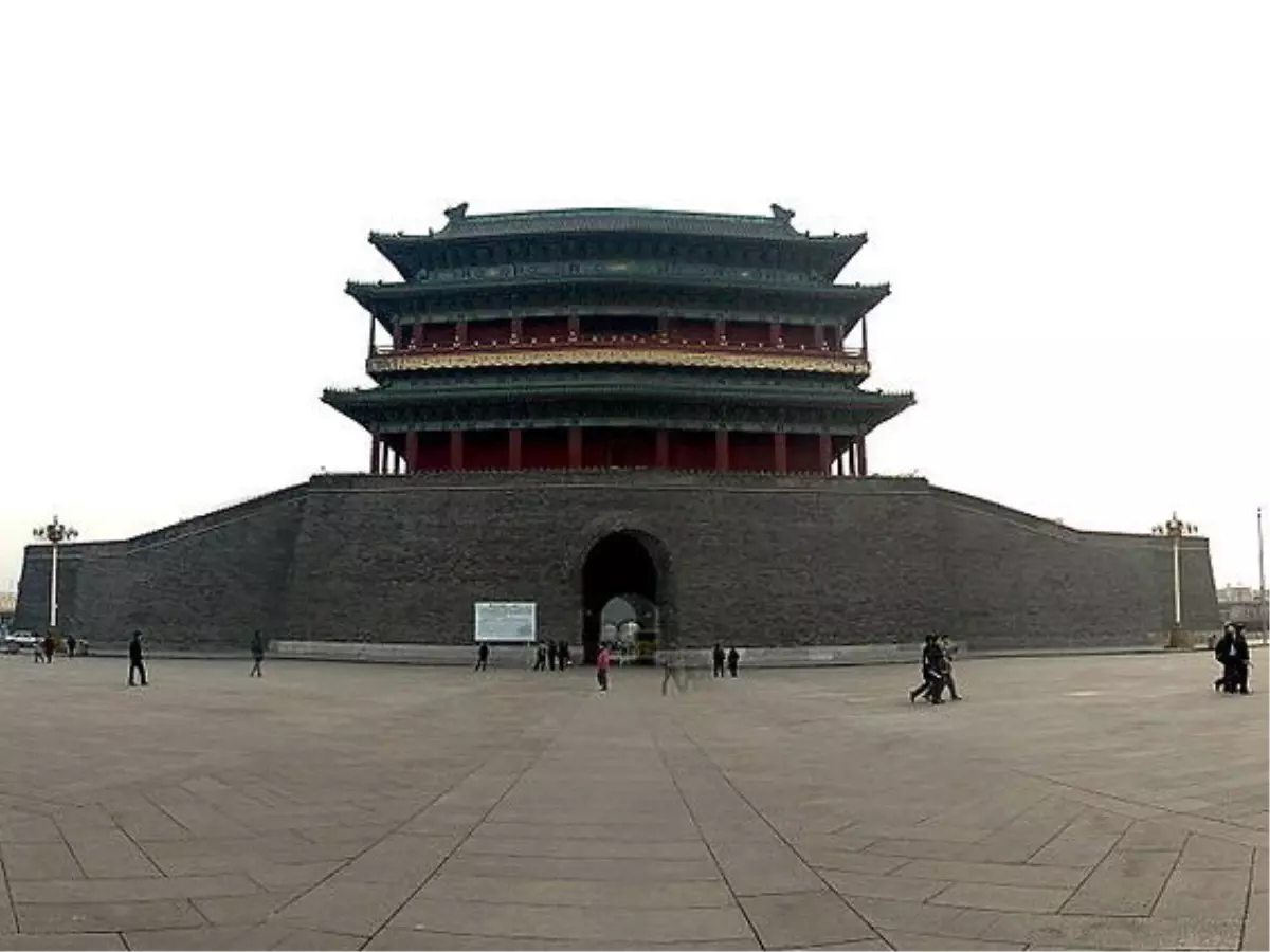 'Tiananmen'de Kuş Uçurtulmuyor'