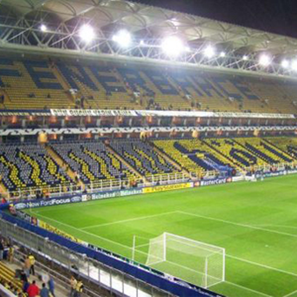 UEFA\'dan Fenerbahçe\'ye Şok!