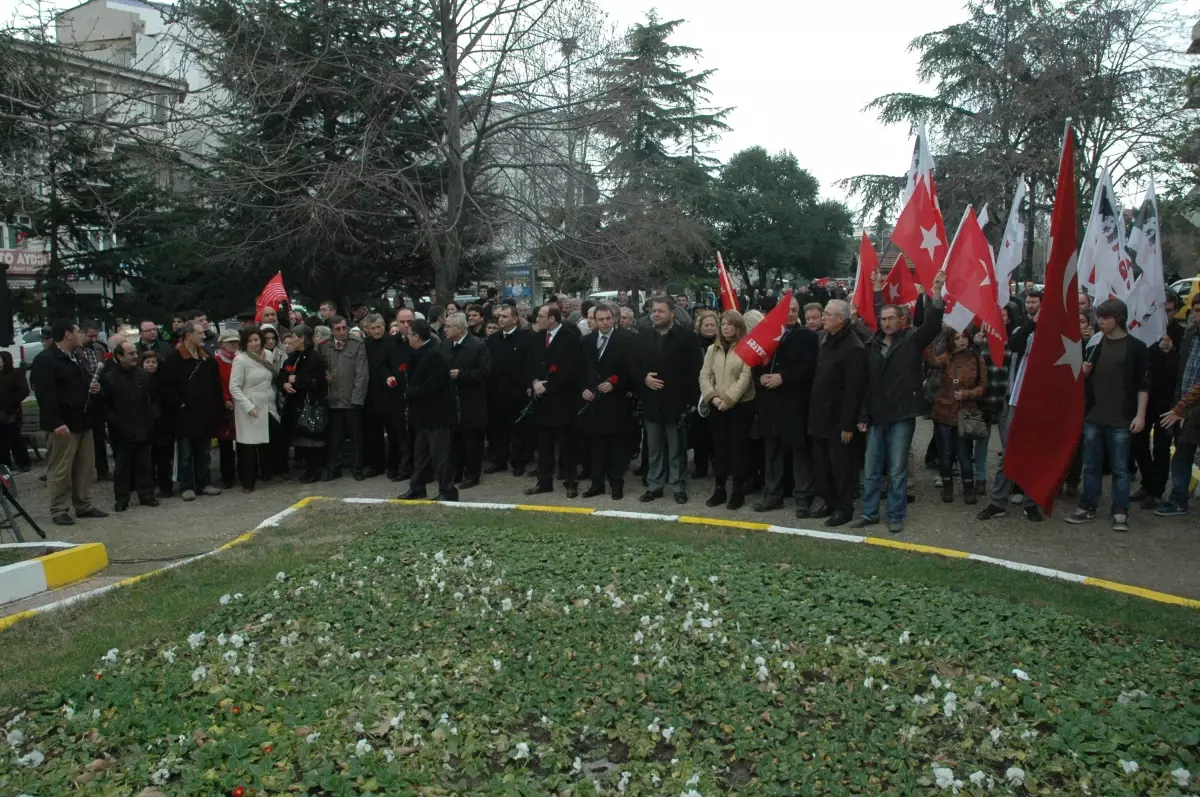 Uğur Mumcu Çorlu\'da Anıldı