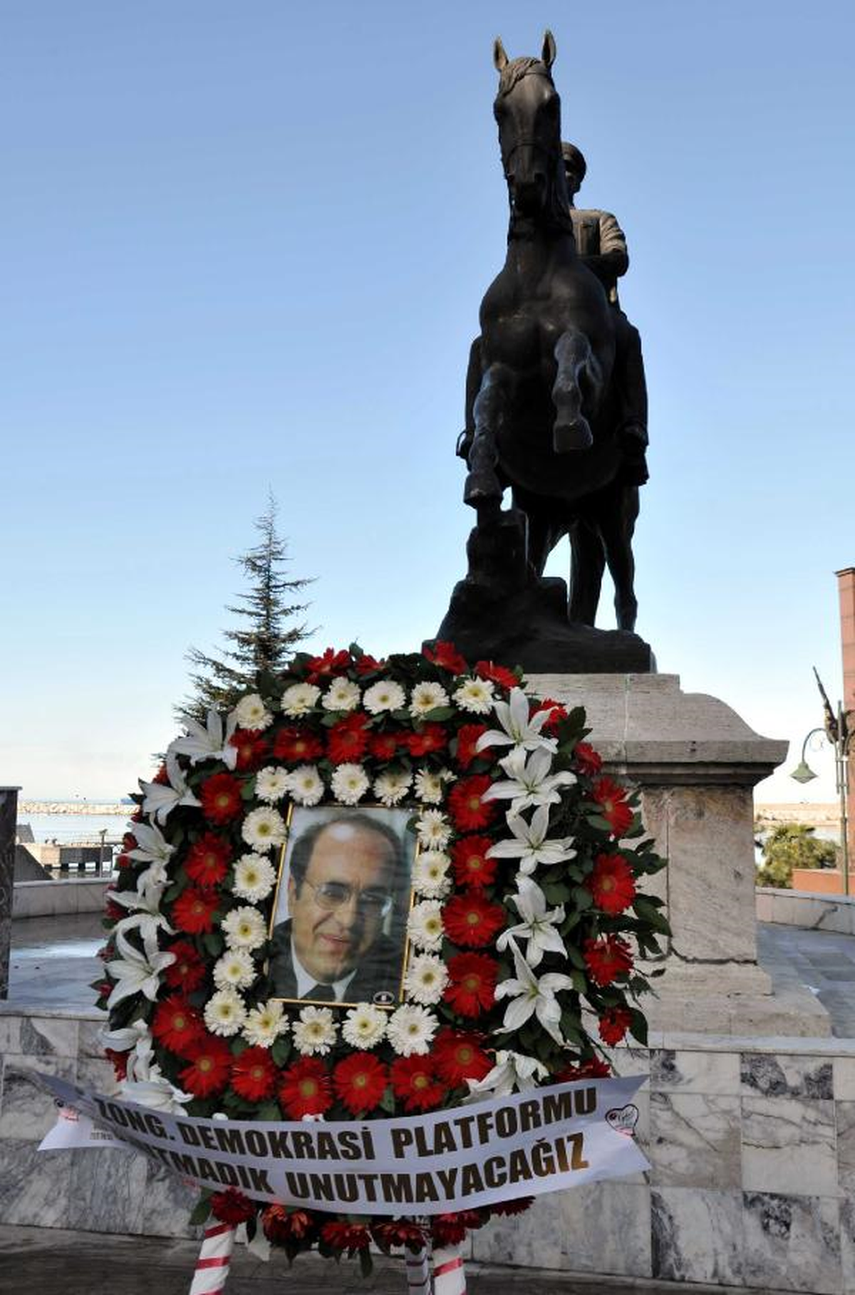 Uğur Mumcu Zonguldak\'ta Anıldı