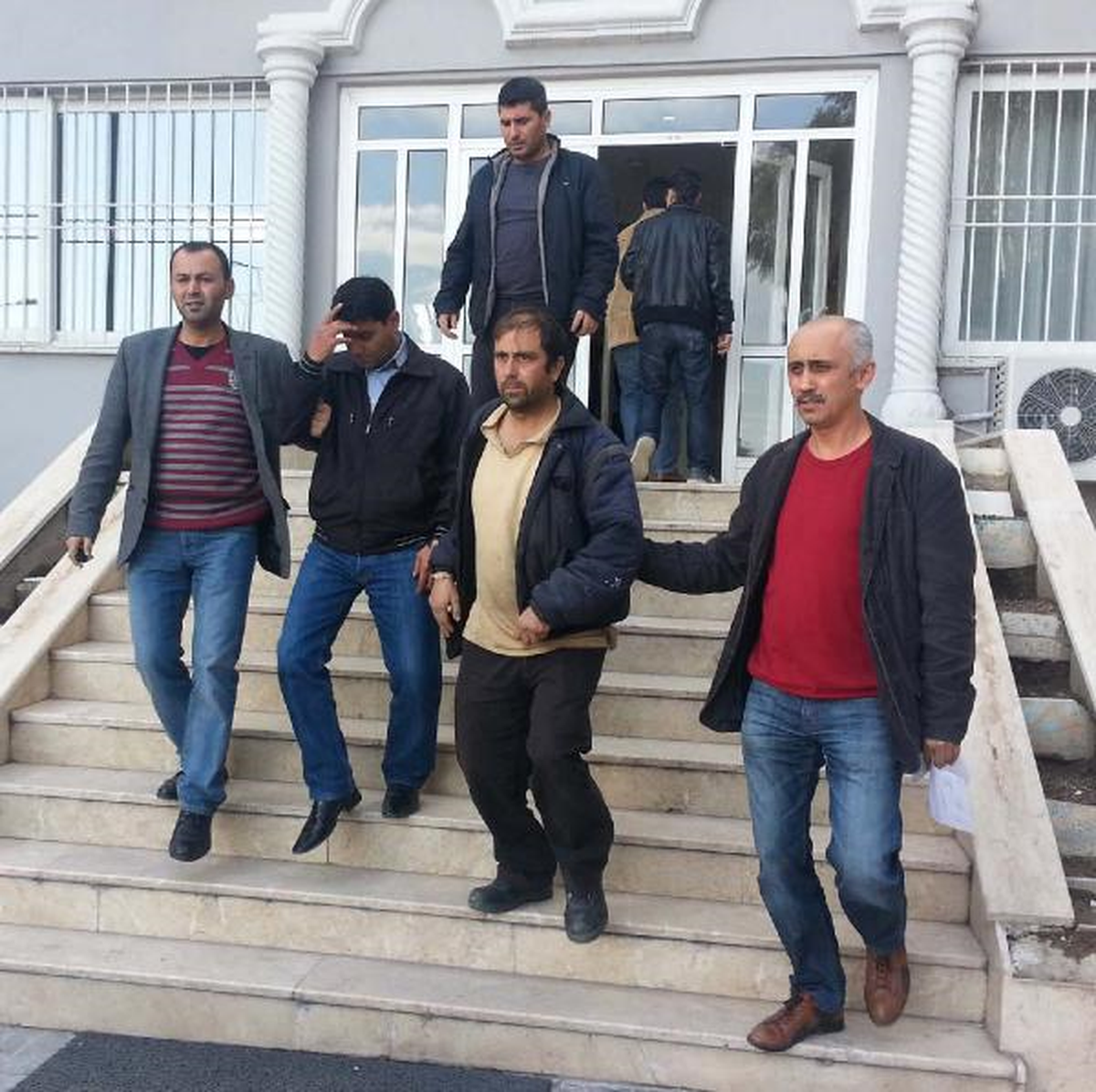 Kızını Pazarlamakla Suçlanan Baba Tutuklandı