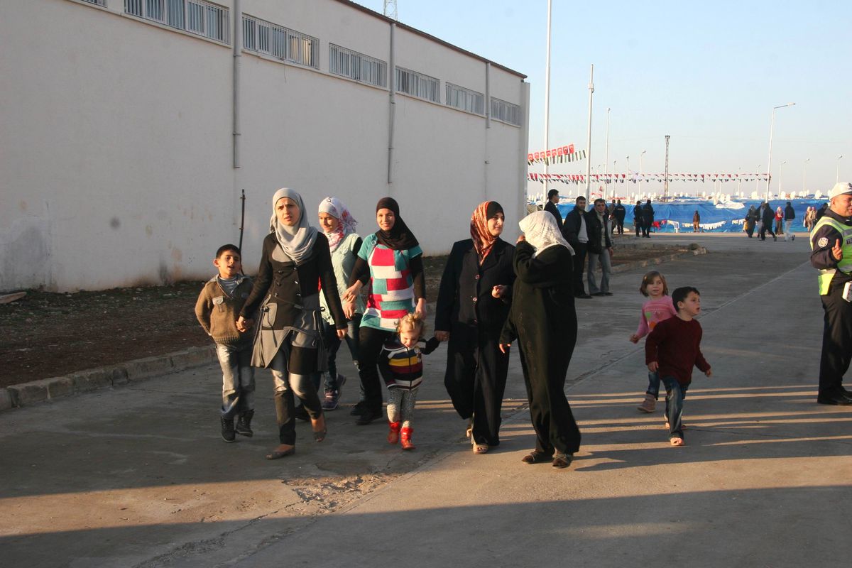 Afad: Türkiye\'deki Suriyeli Sayısı 162 Bin 329