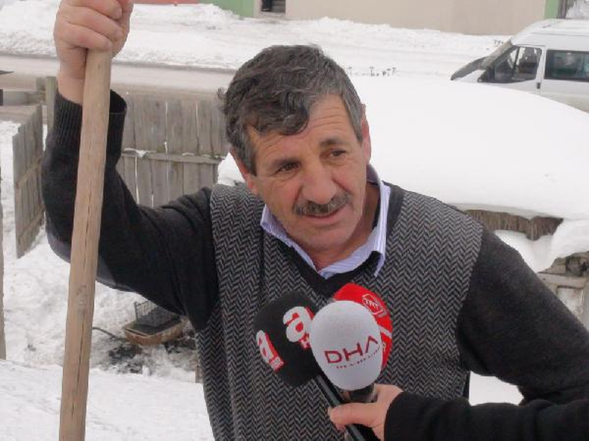 Beline İp Bağladı, Çatıdaki Karı Temizledi