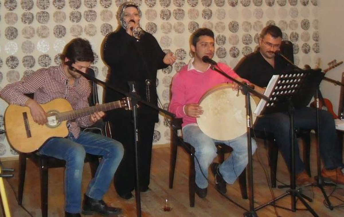 Cumhuriyet Kafe\'de Müzikli Geceler