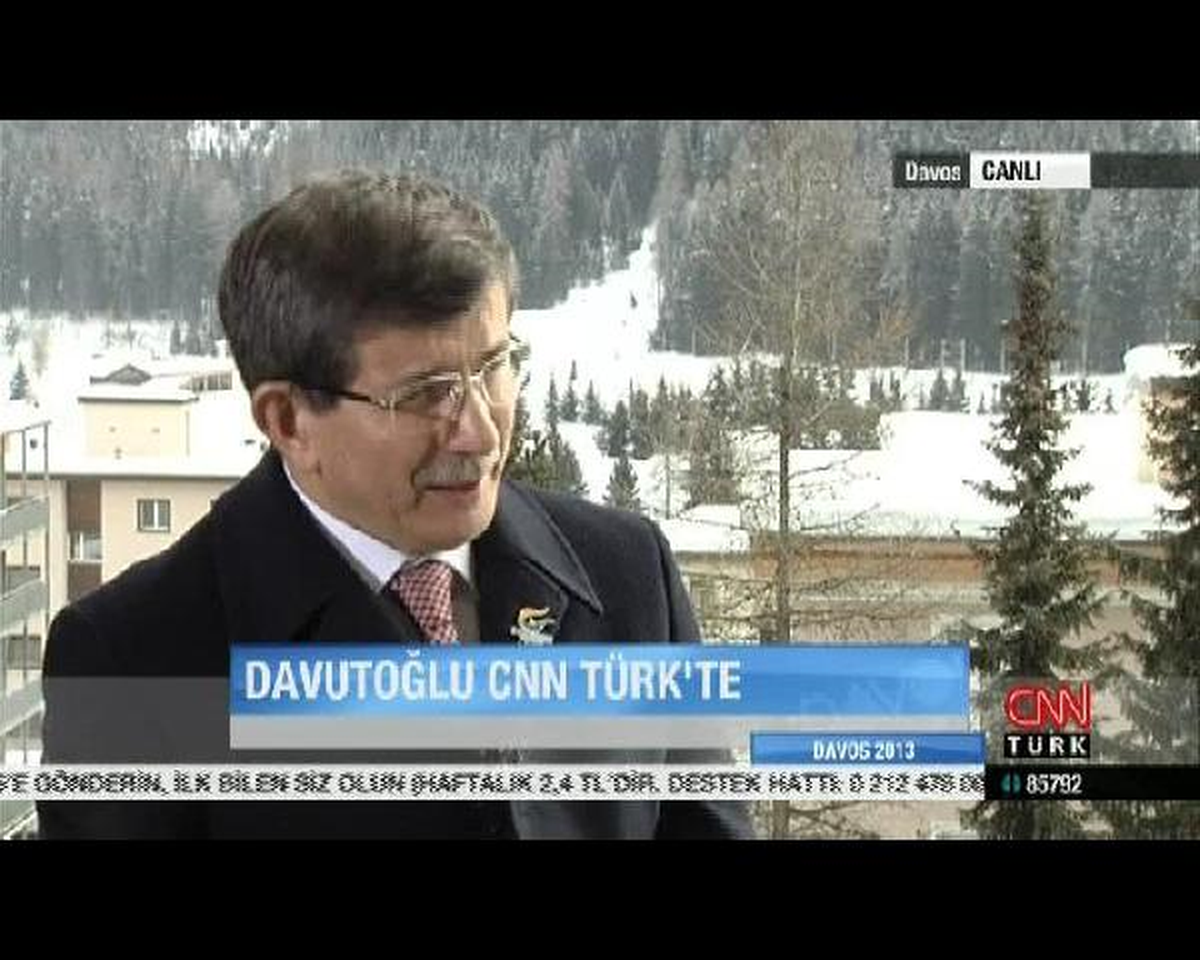 Dışişleri Bakanı Davutoğlu.