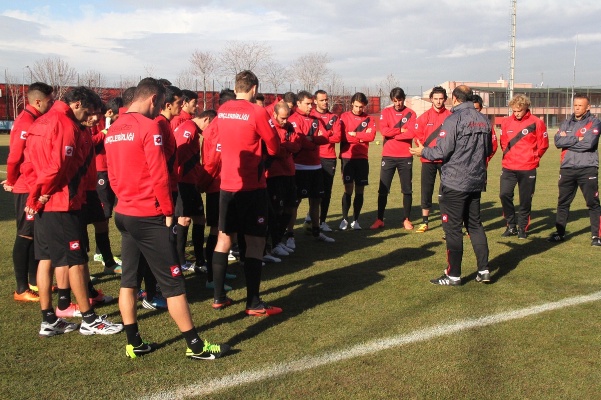 Gençlerbirliği, Akhisar Belediyespor Maçı Hazırlıklarını Tamamladı