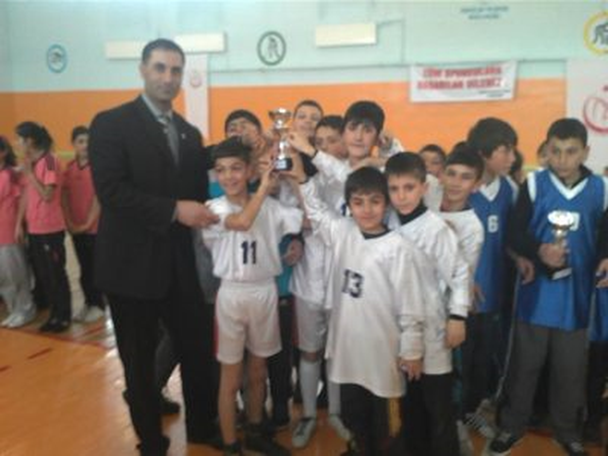 Hentbol İl Birinciliği Müsabakaları Sona Erdi