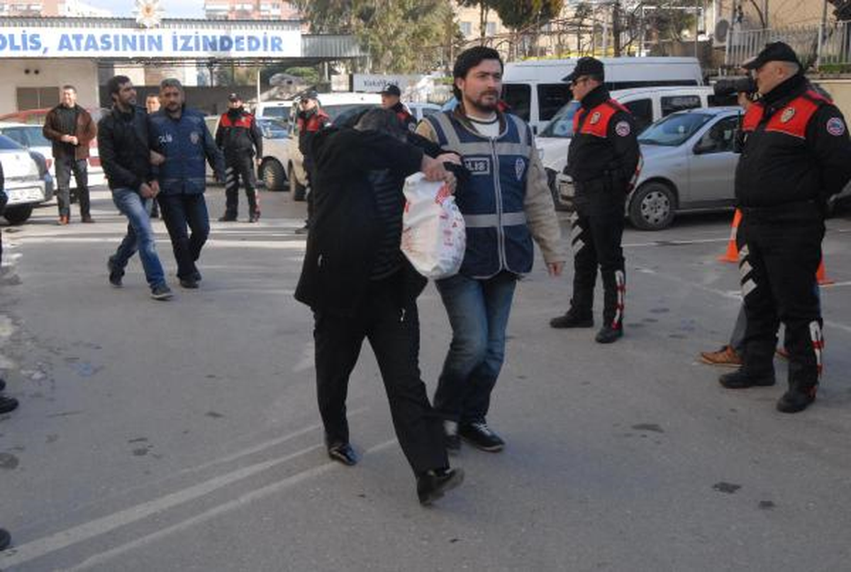 Hırsızlık Şebekesi, Zam Gelecek Diye İçki ve Sigara Çalmış