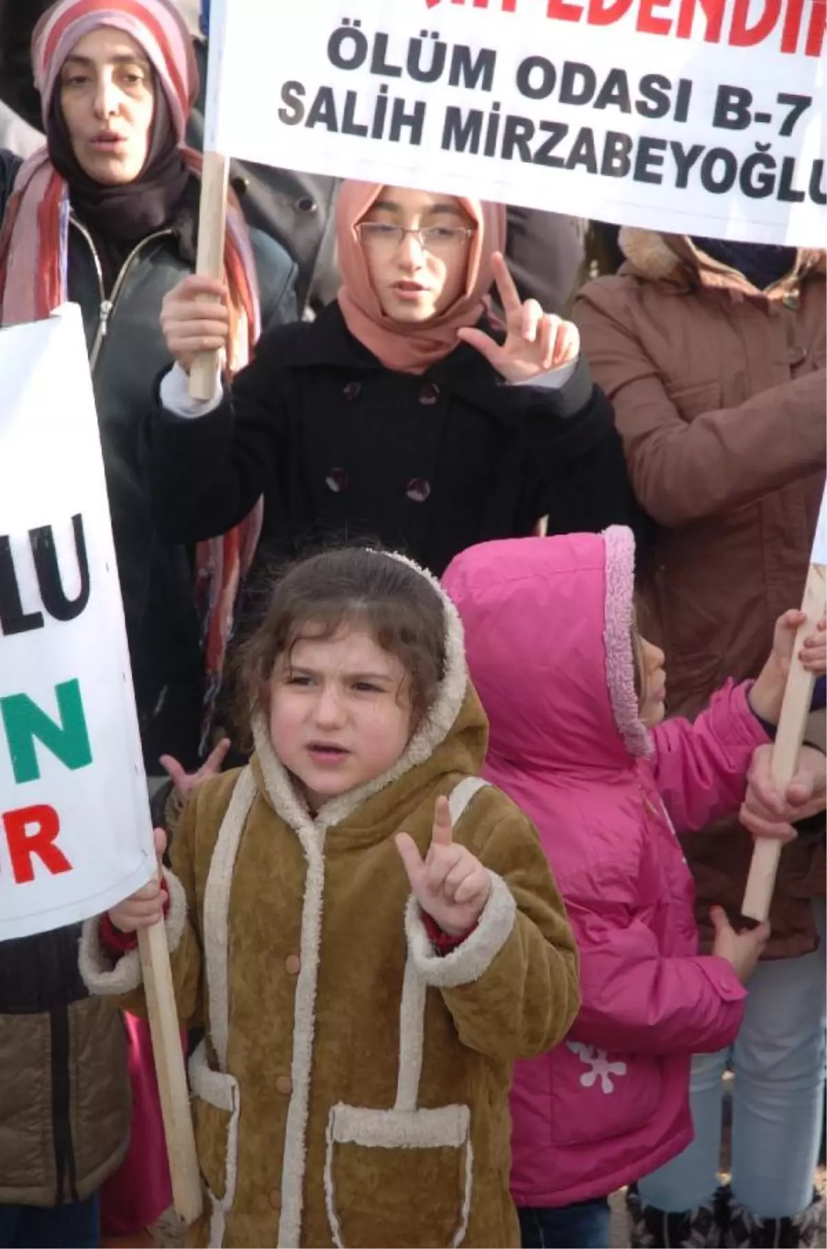 İbda-C Liderinin Cezasını Çektiği Cezaevi Önünde Protesto