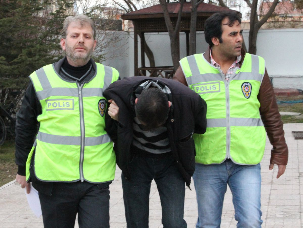 \'İşe Gireceğim\' Dedi 5 İş Yerini Soydu