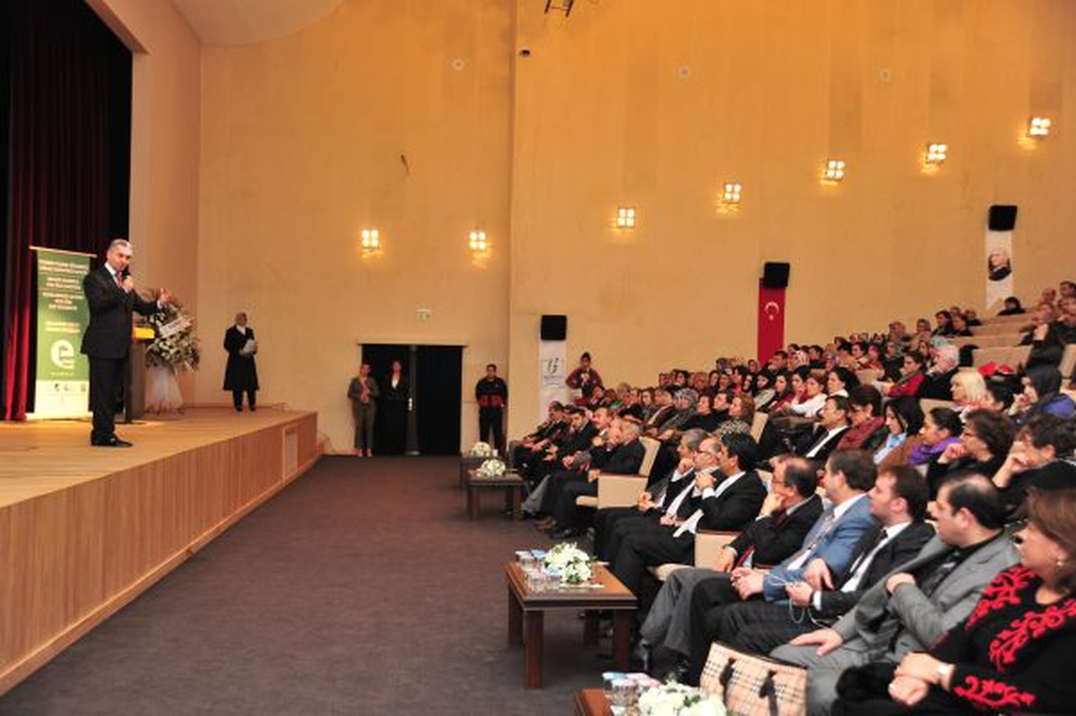 "Kadınlar İçin Küçük Türkiye İçin Büyük Bir Adım"