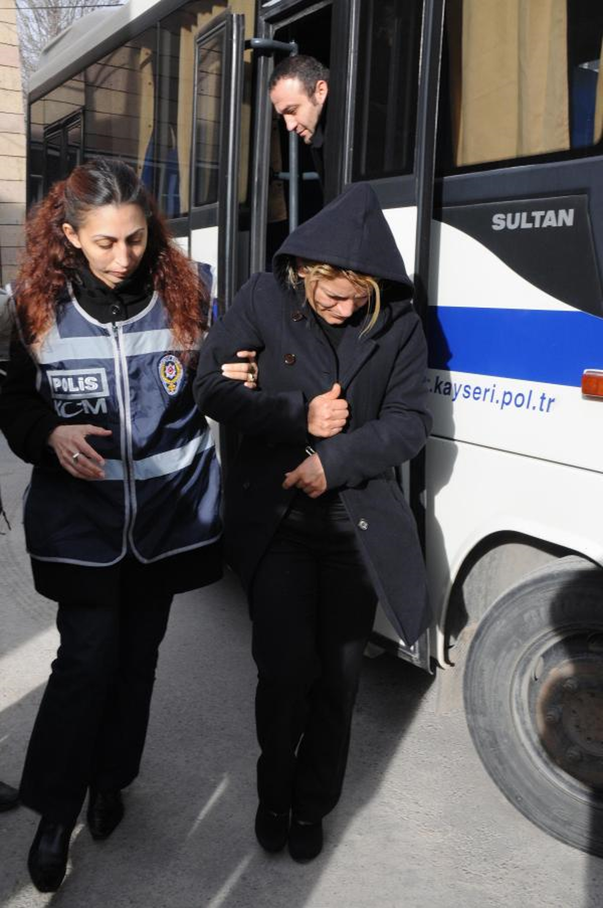 Kayseri\'de 32 Çete Şüphelisi Adliyede